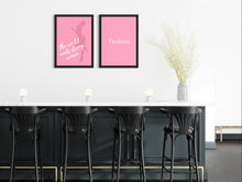 Cargar imagen en el visor de la galería, Strong women - Lámina de la colección Frases &amp; letras
